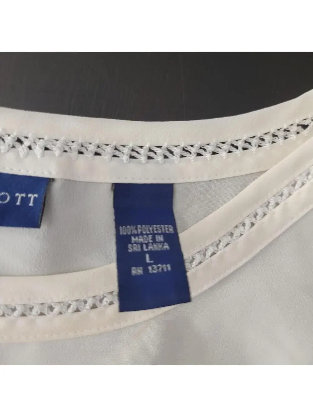 Karen Scott White Sleeveless Blouse Size Large